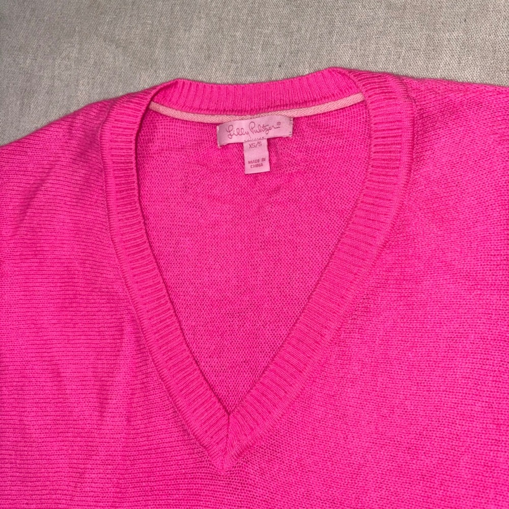 Lilly Pulitzer 100% Cashmere Hot Pink V-Neck Poncho Sweater Womens XS/S Oversize - Picture 2 of 7